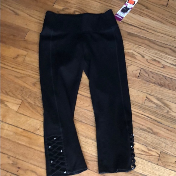 Woman’s Capri size S nygard luxe slims very nice - Picture 1 of 4